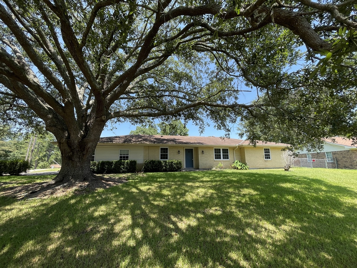 1211 Ridgewood Ln - Image 1892584