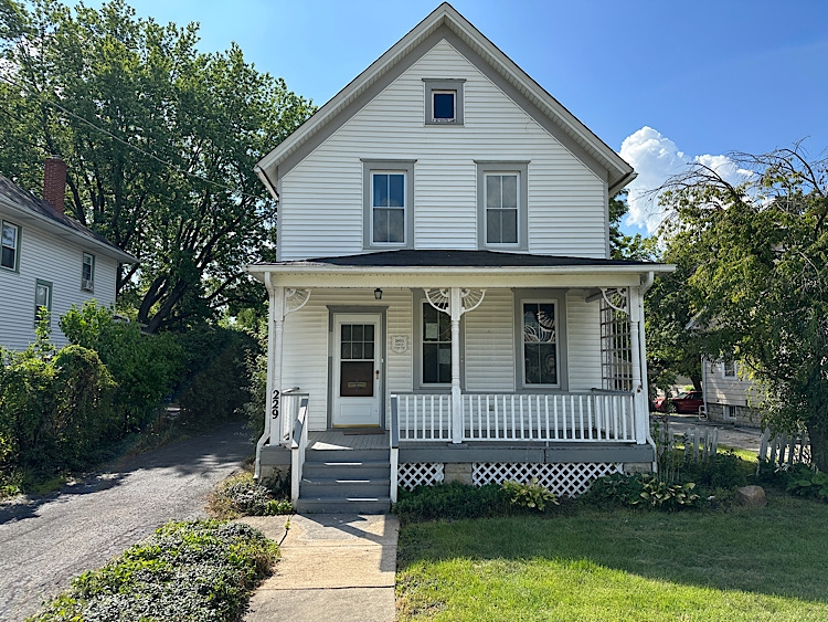 229 W Ash St - Image 2497092