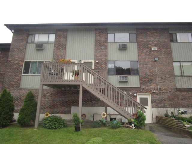 222 D Oakville Ave - Image 2585330