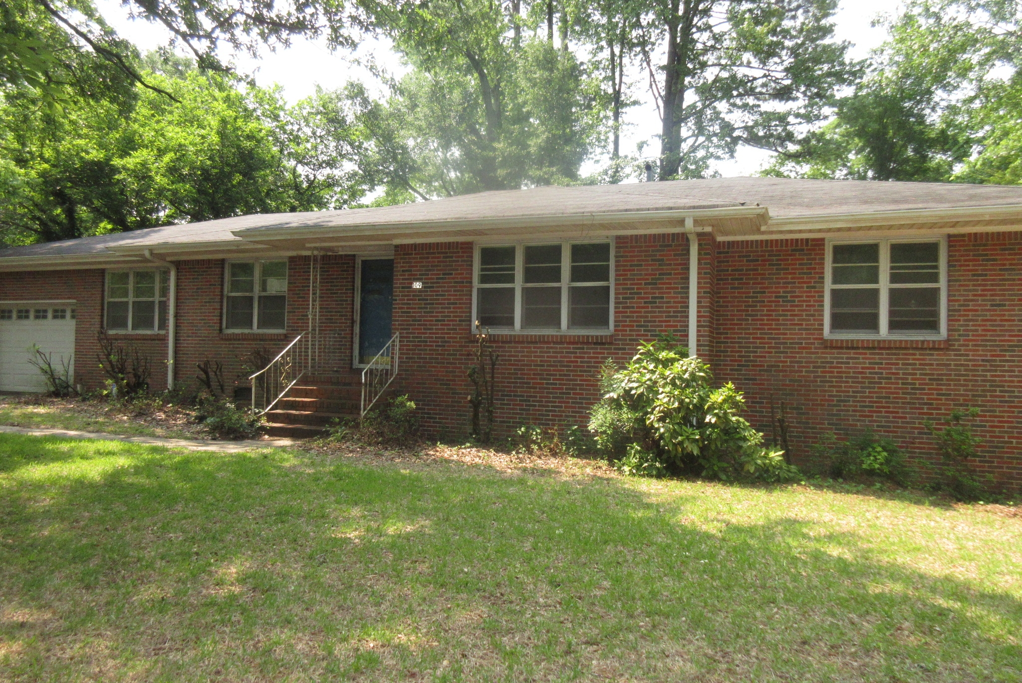 109w Crest Rd - Image 2585593