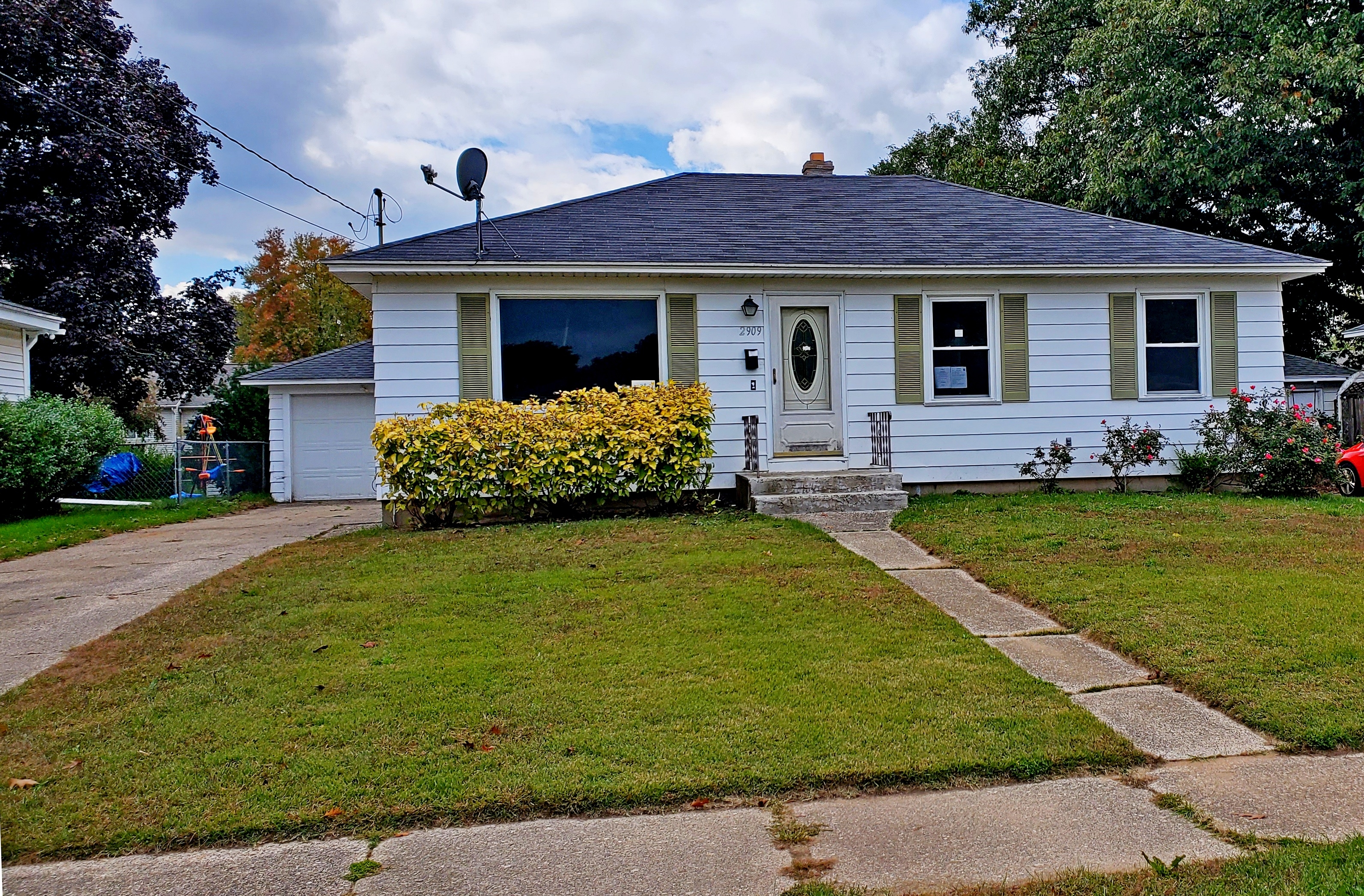 2909 Meyer Ave SW - Image 2811887