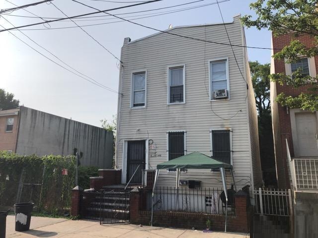 1114 Blake Ave - Image 3080967