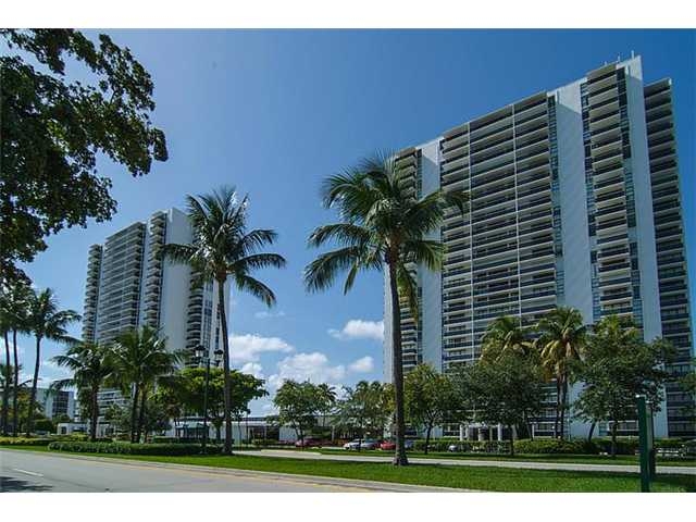 3675 N COUNTRY CLUB DR # 2502 - Image 6507101