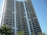 3600 MYSTIC POINTE DR # 915 Miami, FL 33180 - Image 6883790